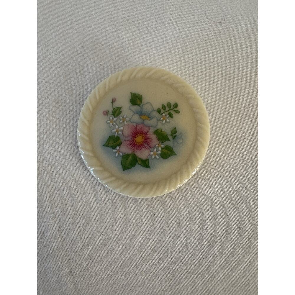 Vintage AVON Porcelain Pin Cream Pink Blue Floral Round Medallion 1.5"